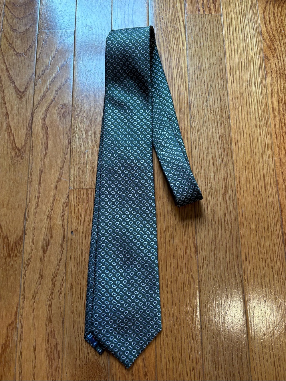 Men's Green Micro-Pattern Geometric Tie - Picture 1 of 3